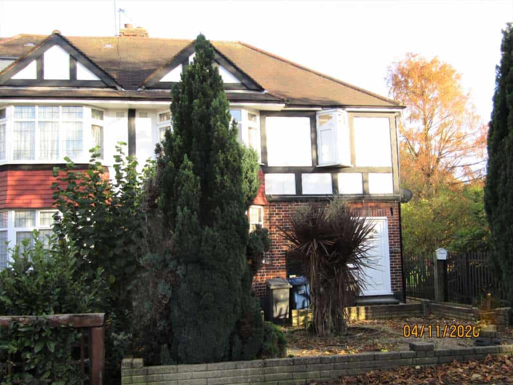 Rushgrove Avenue, Colindale OMG estates